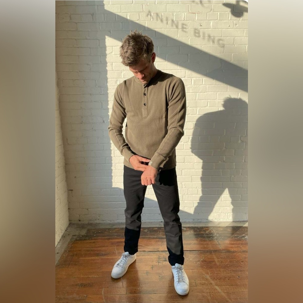 *NEVER WORN* Rag&Bone Men’s Waffle Henley in Olive Size L